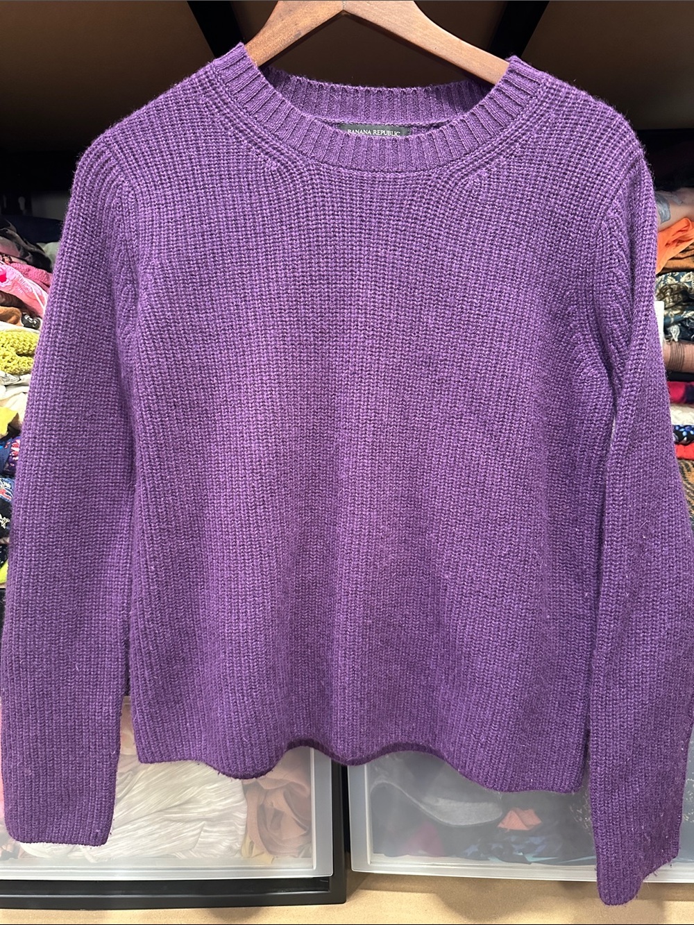 Banana Republic 100% cashmere Purple Crewneck Sweater small